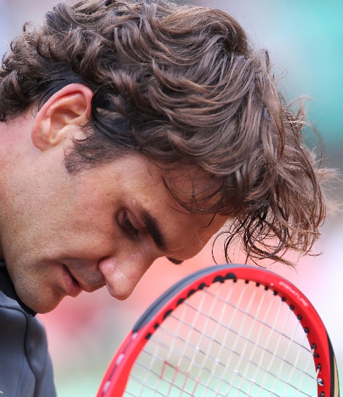 费德勒意外战胜塞尔维亚队，比赛局势复杂引爆全场！的简单介绍